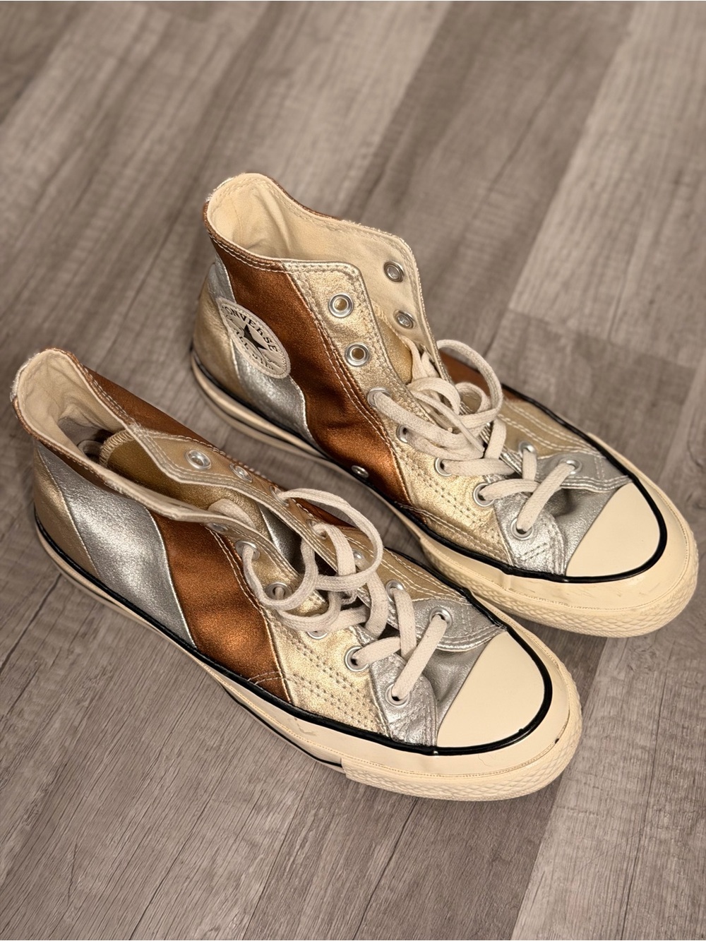 Converse “Metallic Rainbow” 565882C